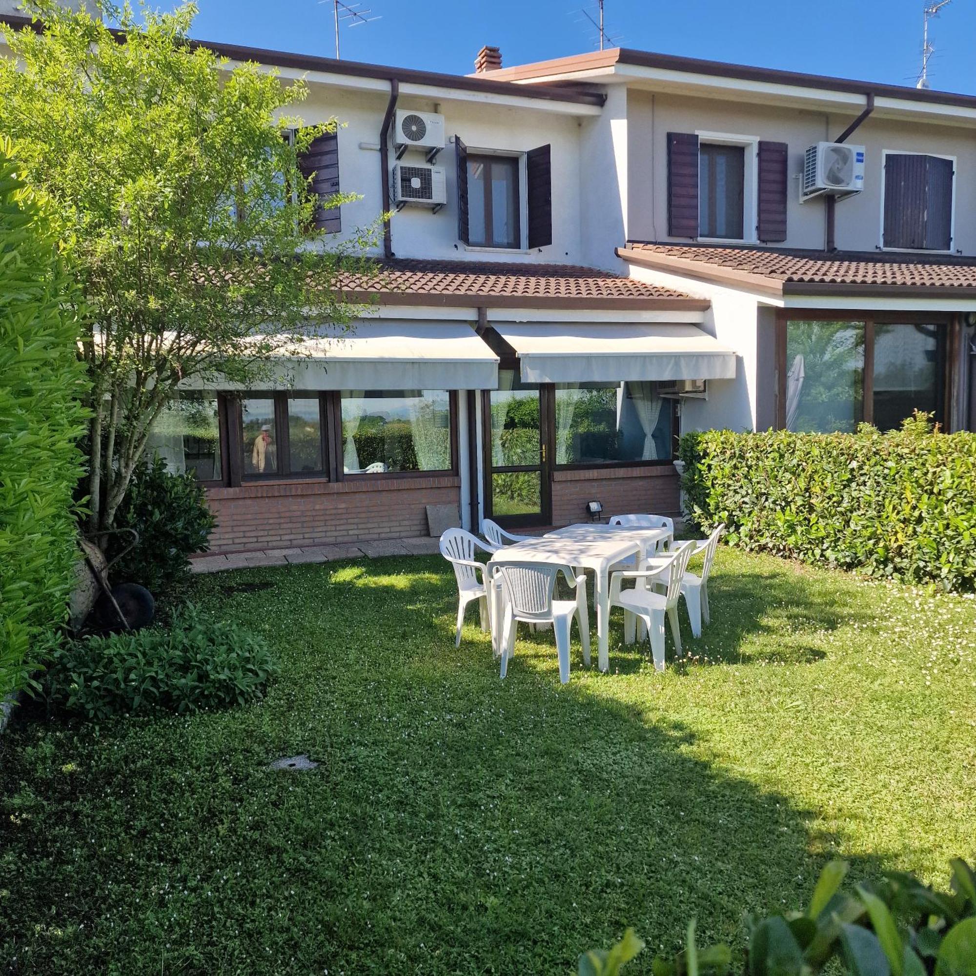 Residenza Vittoria Villa Bagnolo San Vito Exteriör bild